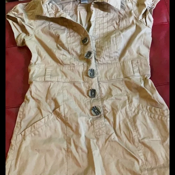 Tan button up dress - Picture 2 of 6